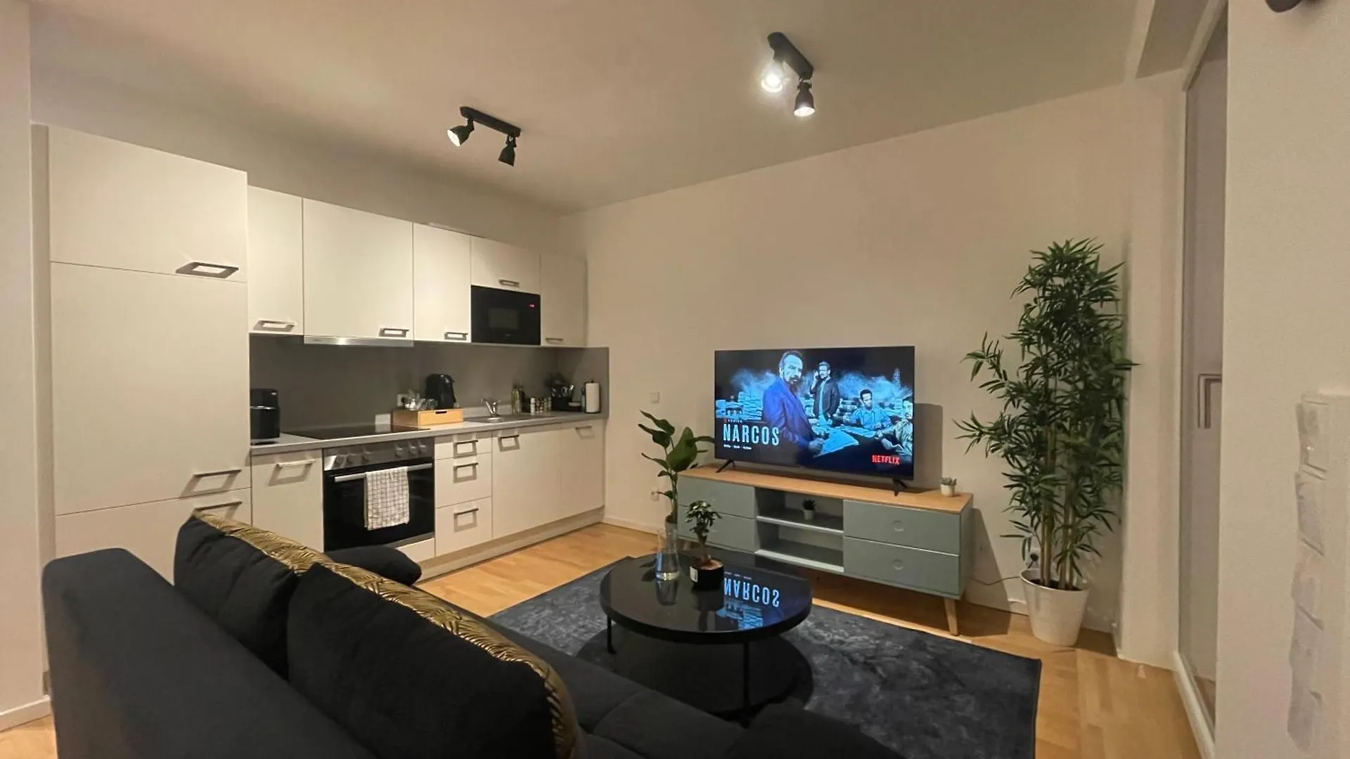 Luxerioeses Penthouse Apartment Am Ber Flughafen Schoenefeld 0*,